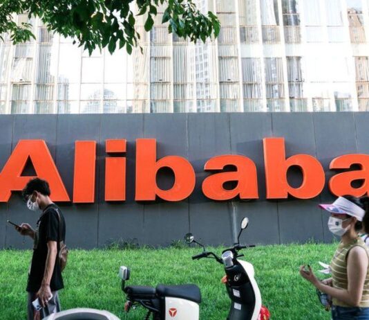 Chinese internet giants hand algorithm data to government