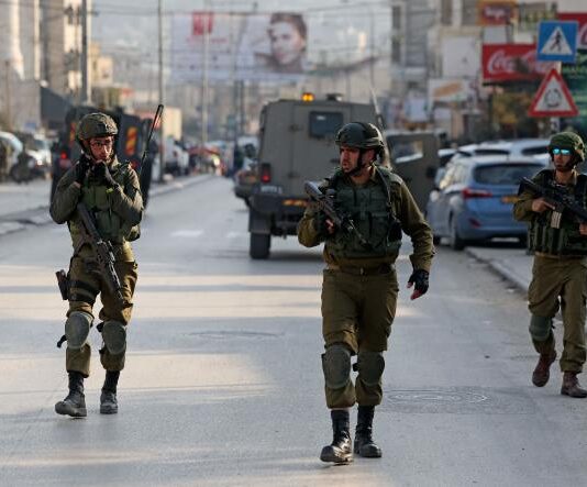 Israeli settlers rampage after Palestinian gunman kills 2