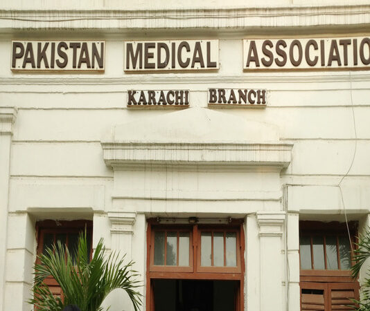 Pak economic meltdown results in shortage of life-saving medicines