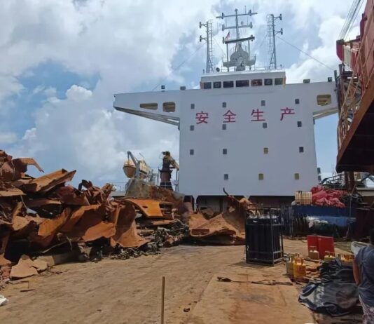 Malaysia seizes Chinese ship suspected of looting WWII wrecks