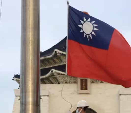 China sends ships and fighter jets toward Taiwan in new show of force Taipei