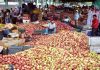 Asia’s second-largest fruit mandi in Kashmir abuzz with buyers from across India