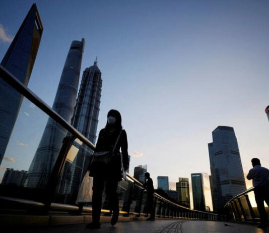 China’s fiscal revenue shrank 2.7% in Jan-April amid shaky economic recovery