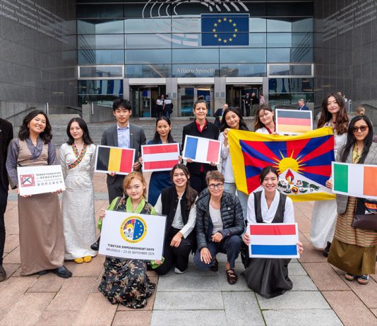 Tibetans and activists call for Tibet Intergroup at the European Parliament