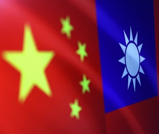 Manila arrests Chinese spies posing as Taiwanese