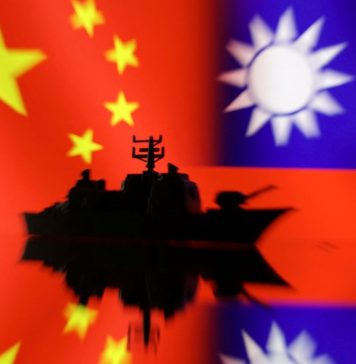 Taiwan Monitors Chinese Military Presence with 8 Aircraft and 16 Ships