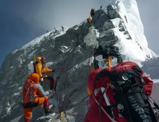 International Team Scales Mount Kanchenjunga, Marks First Ascent of the Season