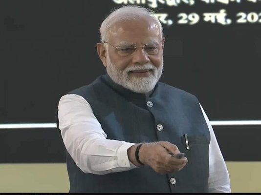 PM Modi Flags Off City Gas Project to Boost Clean Energy in North Bengal