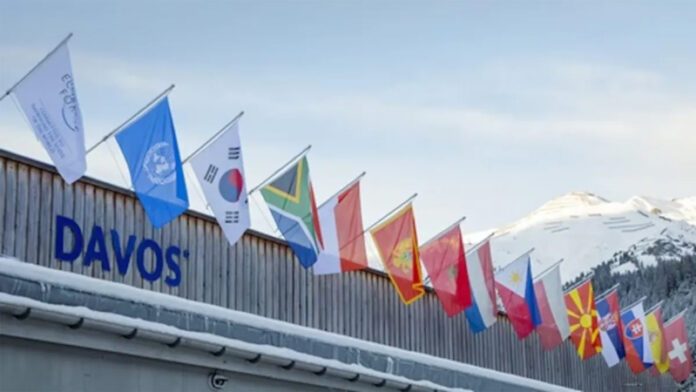 davos-696x392
