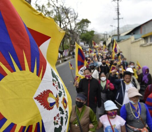 Tibetan Activists Question China’s Cultural Narrative in Czech Republic