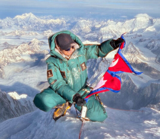 Nepal Lawmaker Reaches Summit of Mount Everest