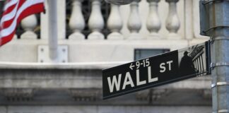 Wall Street Posts Solid Gains, Led by Chip Sector Strength