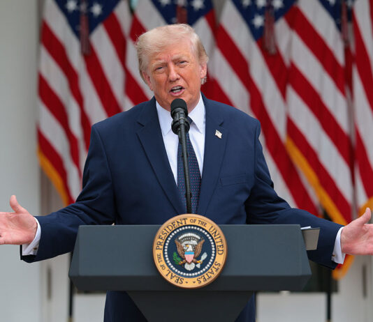 Trump’s Hardline Iran Strategy Returns with Fresh Economic and Military Threats