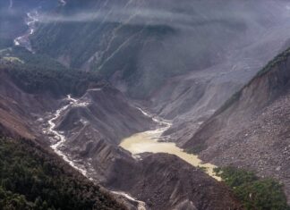Nepal Floods Worsen: Death Toll Hits 1,377 as Search Continues for Missing
