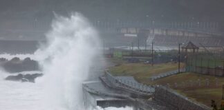 Typhoon Champi Triggers Widespread Disruptions Across Taiwan